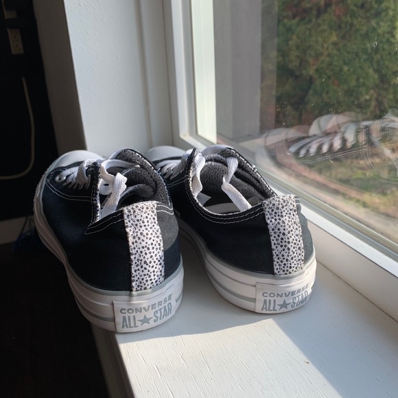 Black CONVERSE All ⭐️ - Picture 3 of 5